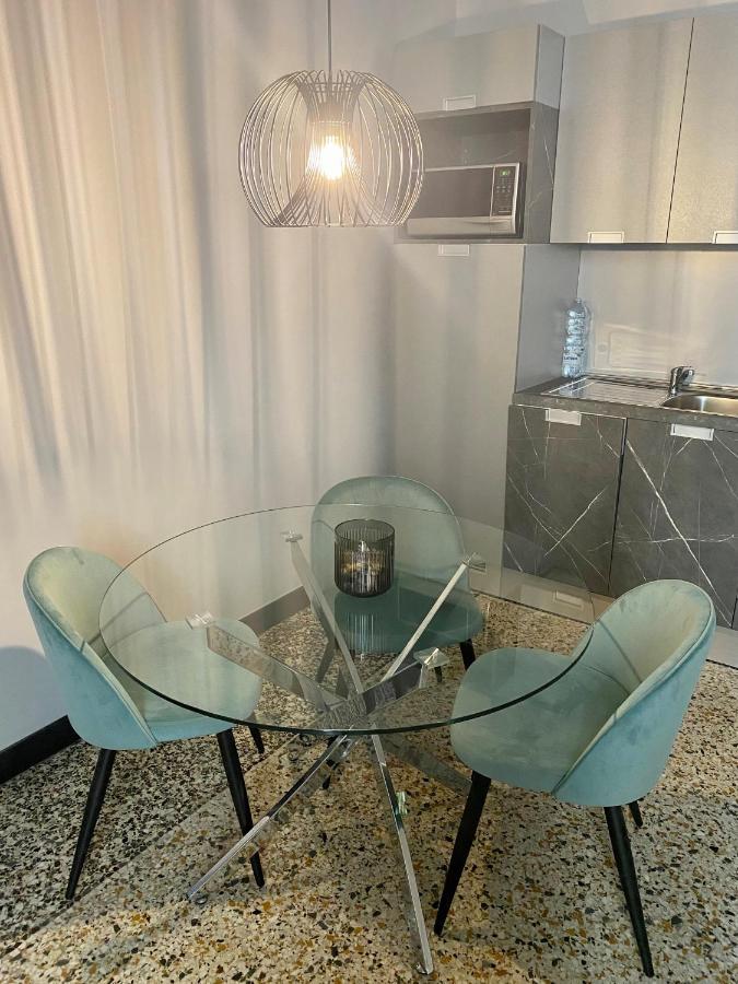 Hnn Luxury Apartments Genoa Bagian luar foto
