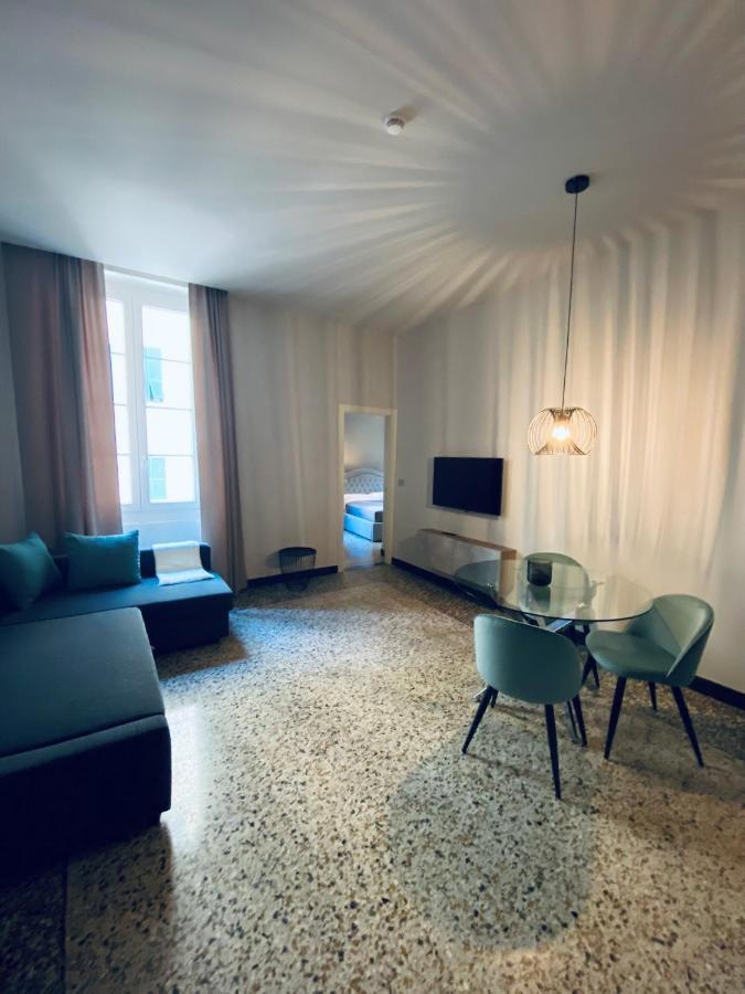 Hnn Luxury Apartments Genoa Bagian luar foto