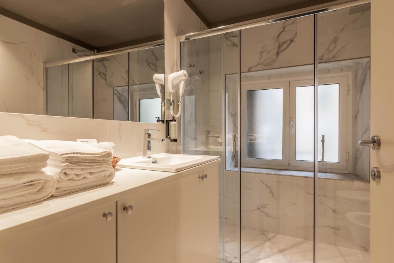 Hnn Luxury Apartments Genoa Bagian luar foto