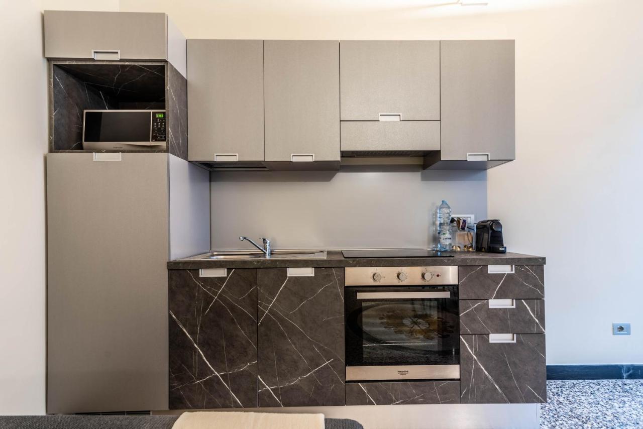Hnn Luxury Apartments Genoa Bagian luar foto