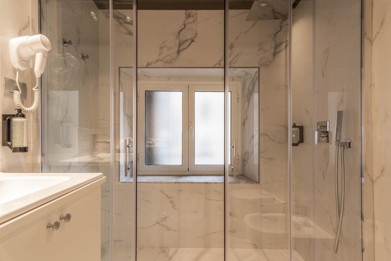 Hnn Luxury Apartments Genoa Bagian luar foto